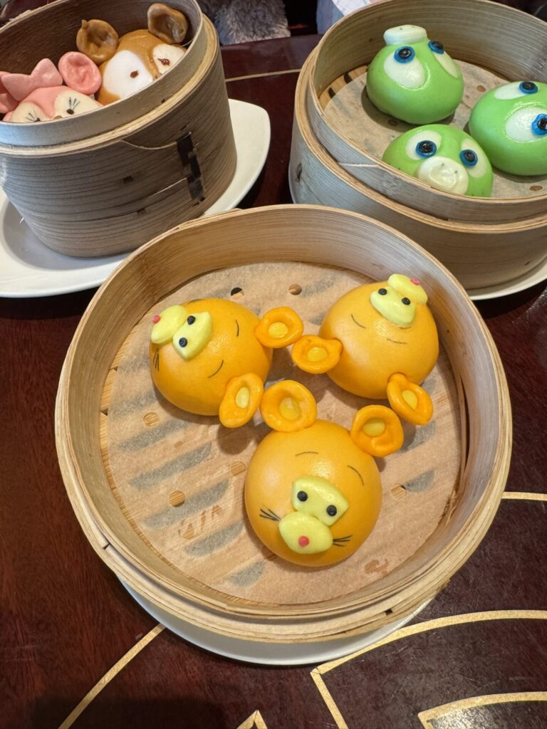 クリスタルロータス　キャラクター飲茶
